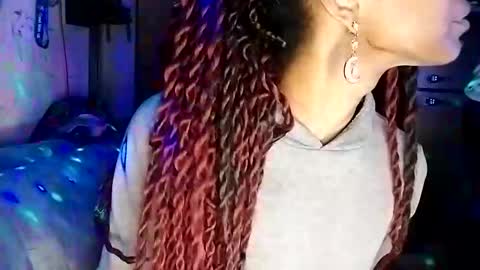 Snapshot of tgirlfairy chatting on 01.31.25 sexi lexi online show from 01.31.25