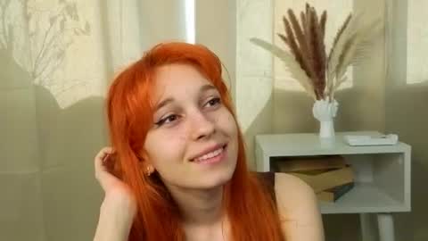 Foxy Zuccinni Roxy Little online show from 06.10.26
