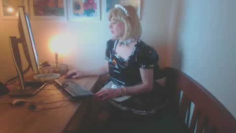 Tgirlsub4DomQ online show from 12.05.25