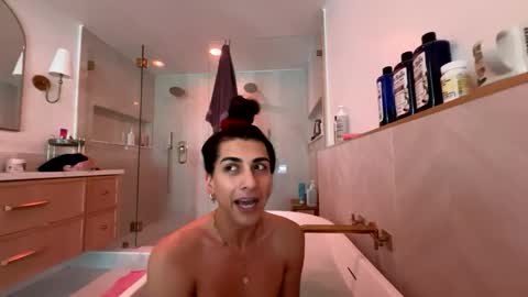 Snapshot of tgirltoesx chatting on 02.10.26 babygirlmami online show from 02.10.26