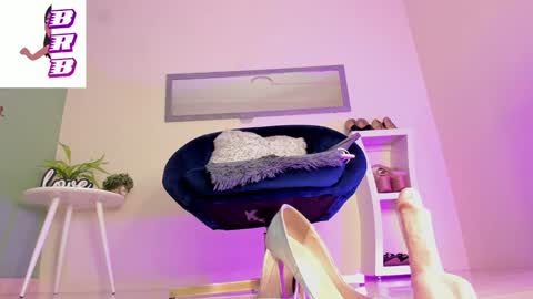 Thais online show from 01.11.25