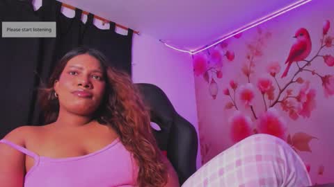 Snapshot of thais_waldrof chatting on 11.30.25 Andreina online show from 11.30.25