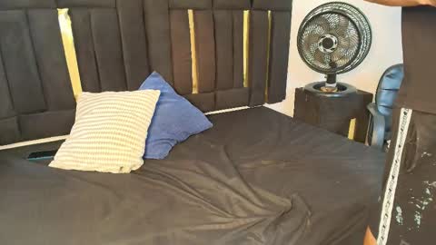 T H A I S  online show from 03.19.26