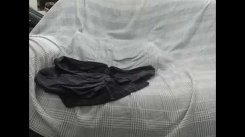 Snapshot of thales_puto chatting on 11.27.25 Thales online show from 11.27.25