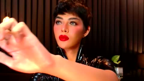 Thalia Saint online show from 01.30.25