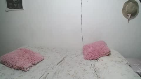 Snapshot of thaliacooper chatting on 02.16.25 online show from 02.16.25