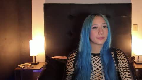 Snapshot of thamyjade chatting on 10.31.25 Thamy online show from 10.31.25