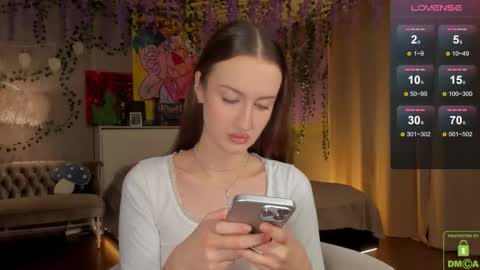 Snapshot of that_eva chatting on 11.20.25 Your Eva online show from 11.20.25