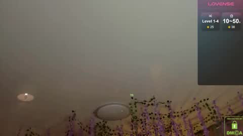 Snapshot of that_eva chatting on 11.30.25 Your Eva online show from 11.30.25