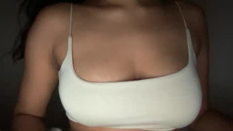 Snapshot of thatgirlmelanie chatting on 10.01.25 Melanie online show from 10.01.25