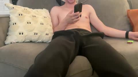 Snapshot of thatvideoguy chatting on 10.07.25 thatvideoguy online show from 10.07.25