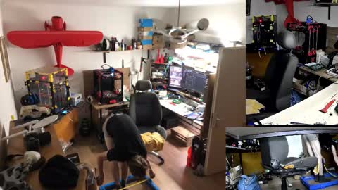 Snapshot of the0archon chatting on 11.12.25 Michal online show from 11.12.25