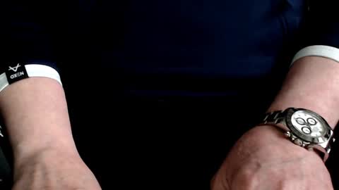 Snapshot of the1pocketrocket chatting on 01.01.25 the1pocketrocket online show from 01.01.25