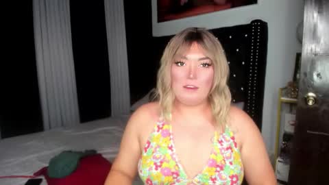 Snapshot of the1thatyou_looking4 chatting on 02.21.26 bethany online show from 02.21.26