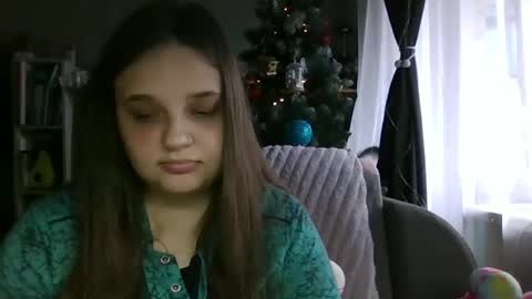 Snapshot of the_best_girl_in_the_world1 chatting on 11.11.25 best girl online show from 11.11.25