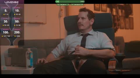 Snapshot of the_dilf chatting on 01.06.26 The DILF - online show from 01.06.26