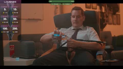 Snapshot of the_dilf chatting on 03.03.26 The DILF - online show from 03.03.26