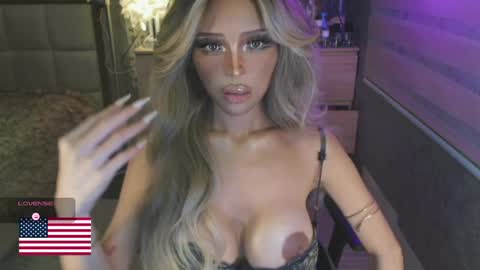 Snapshot of the_enchantressxx chatting on 05.29.26 nabi butterfly online show from 05.29.26