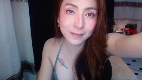 Snapshot of the_girl_nxt_door chatting on 01.15.25 samm online show from 01.15.25