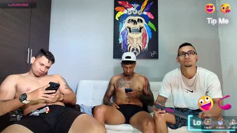 Snapshot of the_golden_boys chatting on 01.18.25 SCOTT THEO KAMERON GENDERSON online show from 01.18.25