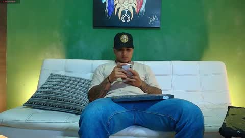 Snapshot of the_golden_boys chatting on 11.30.25 SCOTT THEO KAMERON GENDERSON online show from 11.30.25