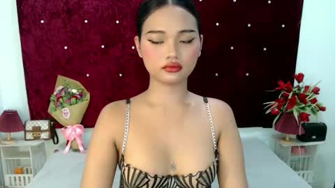 Snapshot of the_hottestlisa chatting on 09.16.25 IG Lisa Avery Monroe online show from 09.16.25