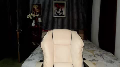 IG Lisa Avery Monroe online show from 04.11.26