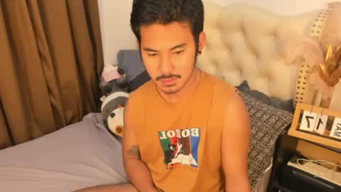 Snapshot of the_killian_jones chatting on 05.17.26 ken online show from 05.17.26