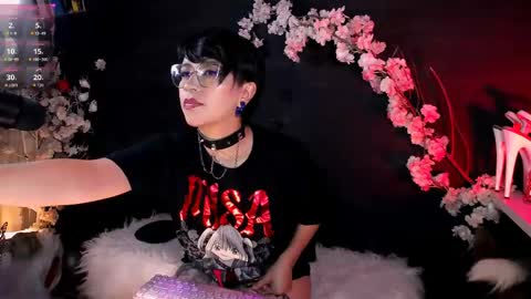 Snapshot of the_kitty_roxy chatting on 05.28.26 ... ... online show from 05.28.26
