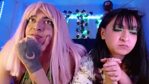 Snapshot of the_lesbian_game chatting on 03.10.25 the_lesbian_game online show from 03.10.25