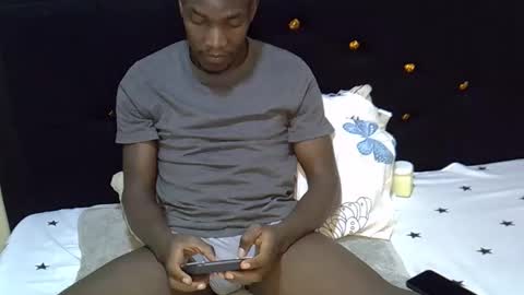 Snapshot of the_logking chatting on 02.25.26 the_logking online show from 02.25.26