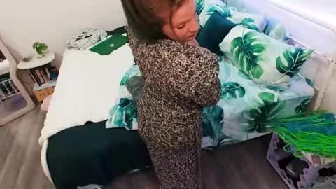 Snapshot of the_naked_siren chatting on 01.19.26 lina luna online show from 01.19.26