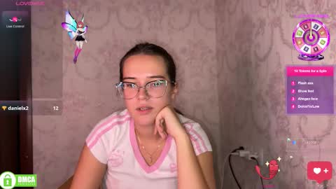 Snapshot of the_princese chatting on 10.27.25 Alice online show from 10.27.25