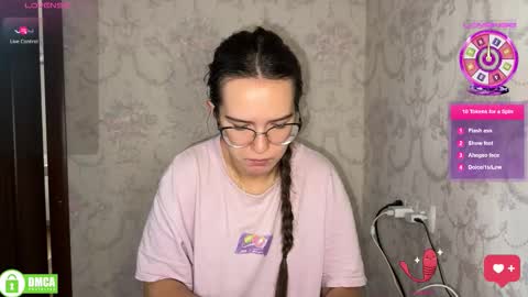 Snapshot of the_princese chatting on 11.01.25 Alice online show from 11.01.25