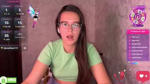 Snapshot of the_princese chatting on 11.15.25 Alice online show from 11.15.25