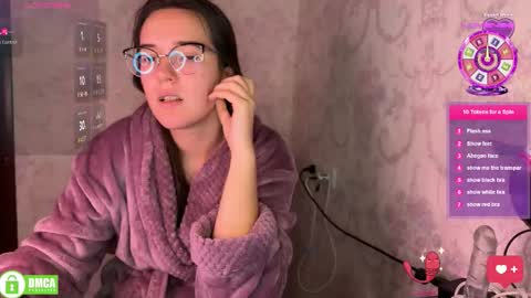 Snapshot of the_princese chatting on 11.17.25 Alice online show from 11.17.25