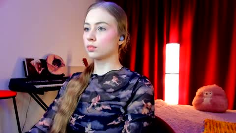 Ally    STREAMING ON TWITCH NOW Check my Twitter for updates online show from 03.30.26