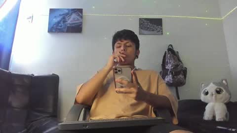 Snapshot of the_weed_guys chatting on 01.07.25 Danny online show from 01.07.25