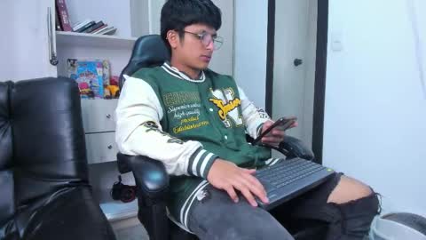 Danny online show from 12.22.25