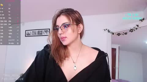 Snapshot of thea_aphros chatting on 02.11.25 Diosa Afrodita online show from 02.11.25