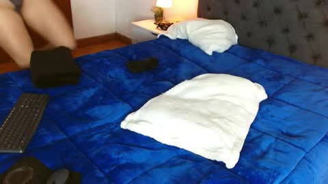 Snapshot of thea_aphros chatting on 11.29.25 Diosa Afrodita online show from 11.29.25