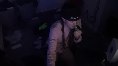 Snapshot of thebabydjac chatting on 12.16.25 babydjac online show from 12.16.25