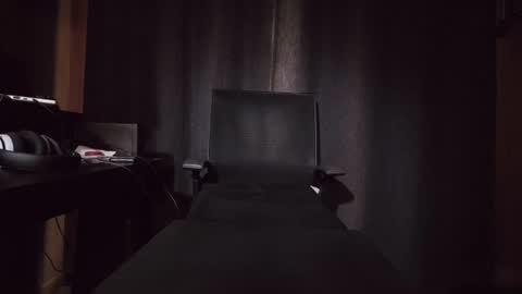 Snapshot of thebarefootgamer chatting on 07.12.26 Blue and Red online show from 07.12.26