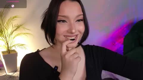 Snapshot of thebbylu chatting on 10.12.25 Lucy online show from 10.12.25