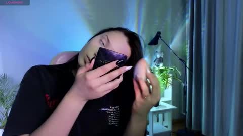 Snapshot of thebbylu chatting on 10.14.25 Lucy online show from 10.14.25