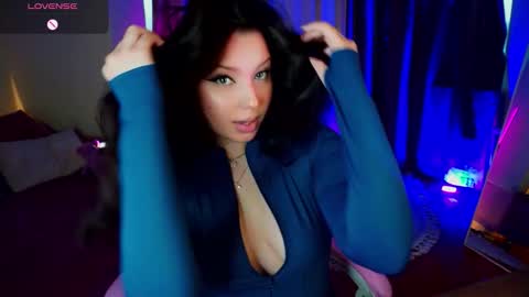 Snapshot of thebbylu chatting on 10.18.25 Lucy online show from 10.18.25