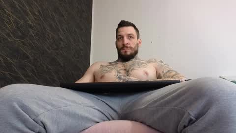 Snapshot of thebestmuscles chatting on 02.20.25 John online show from 02.20.25