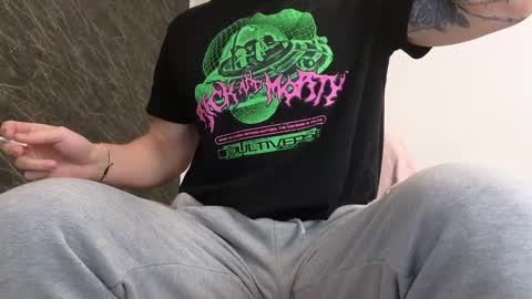 Snapshot of thebestmuscles chatting on 02.21.25 John online show from 02.21.25