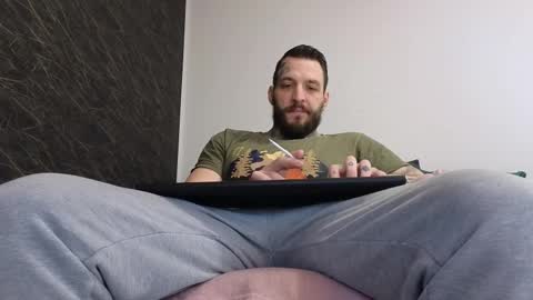 Snapshot of thebestmuscles chatting on 03.02.25 John online show from 03.02.25