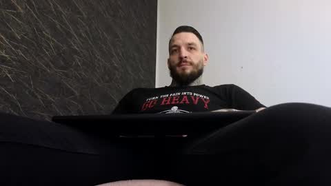 Snapshot of thebestmuscles chatting on 03.12.25 John online show from 03.12.25